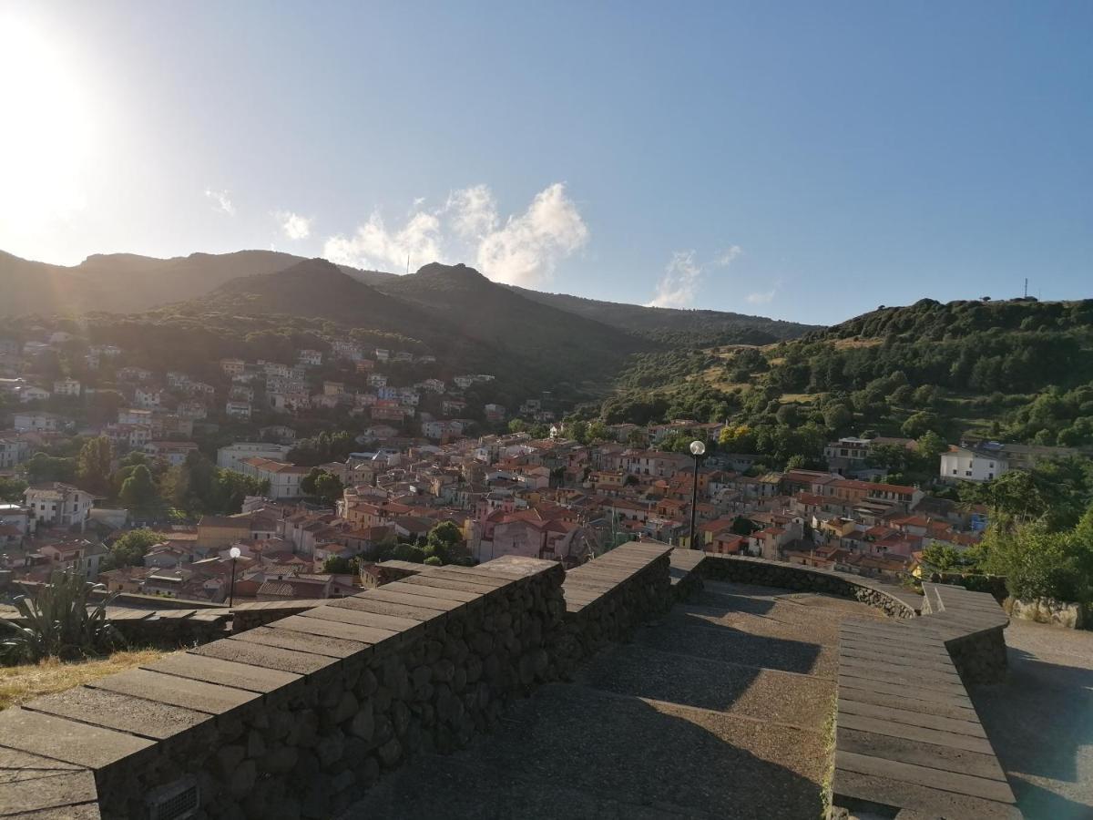 Deiana Santu Lussurgiu Exterior foto
