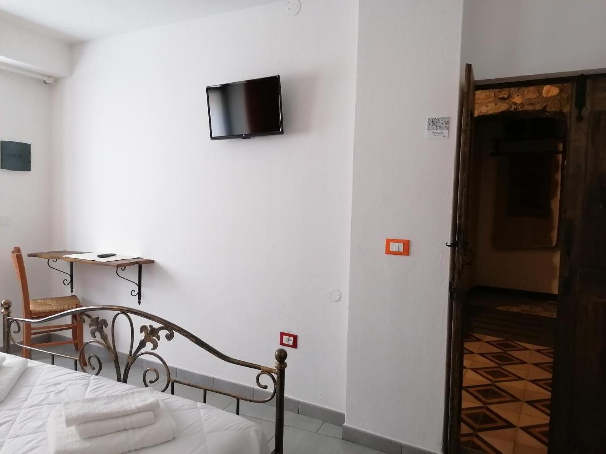 Deiana Santu Lussurgiu Exterior foto